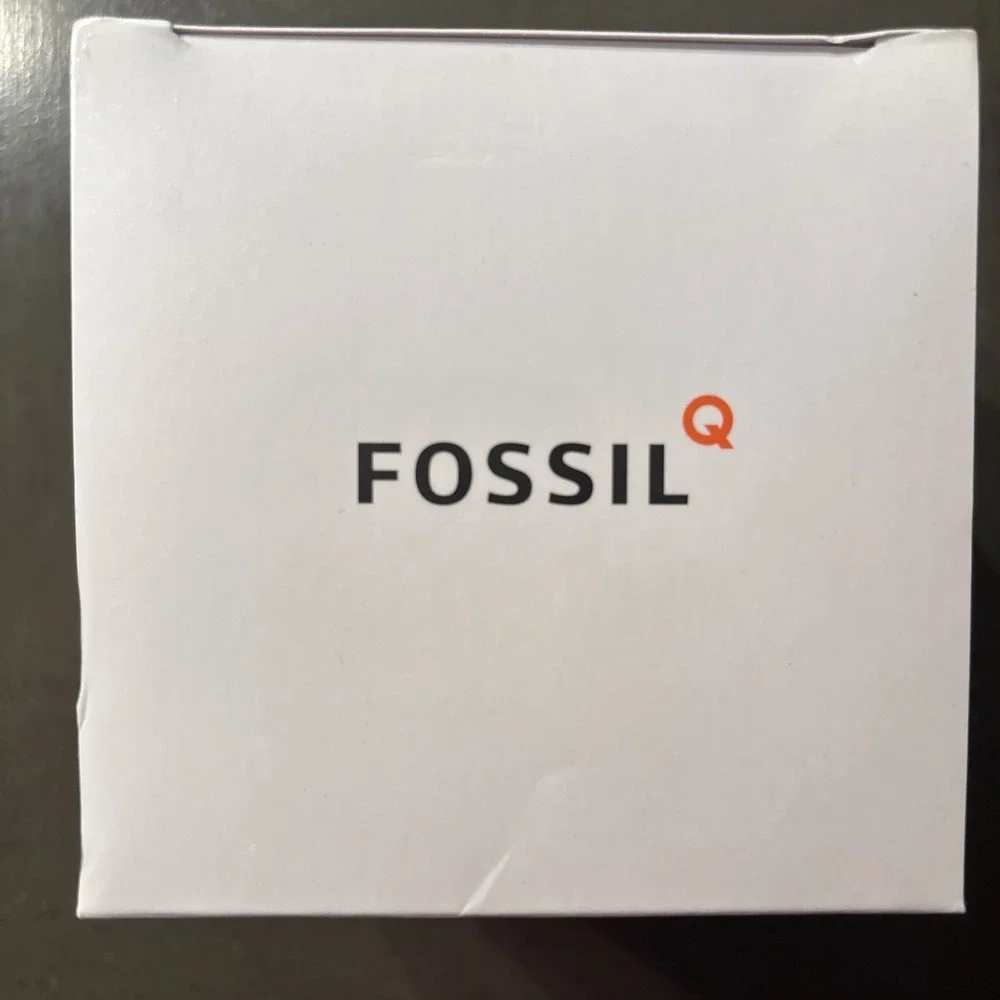 Fossil Q Terminal Smart Bracelet Charging Kit New Sealed. Older Model.